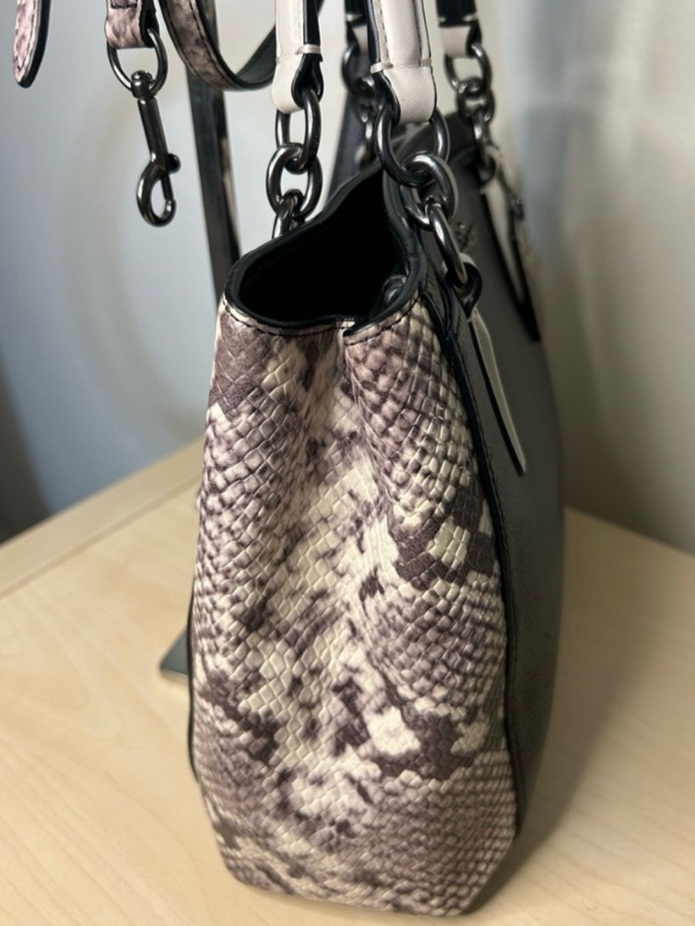 Coach Christie Carryall Satchel - Picture 3 of 9